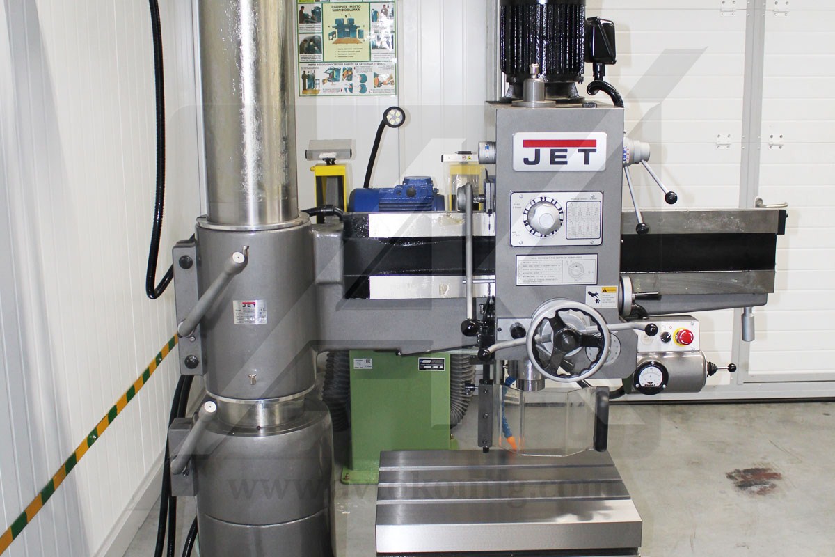 Radial drilling machine Radial drilling machine