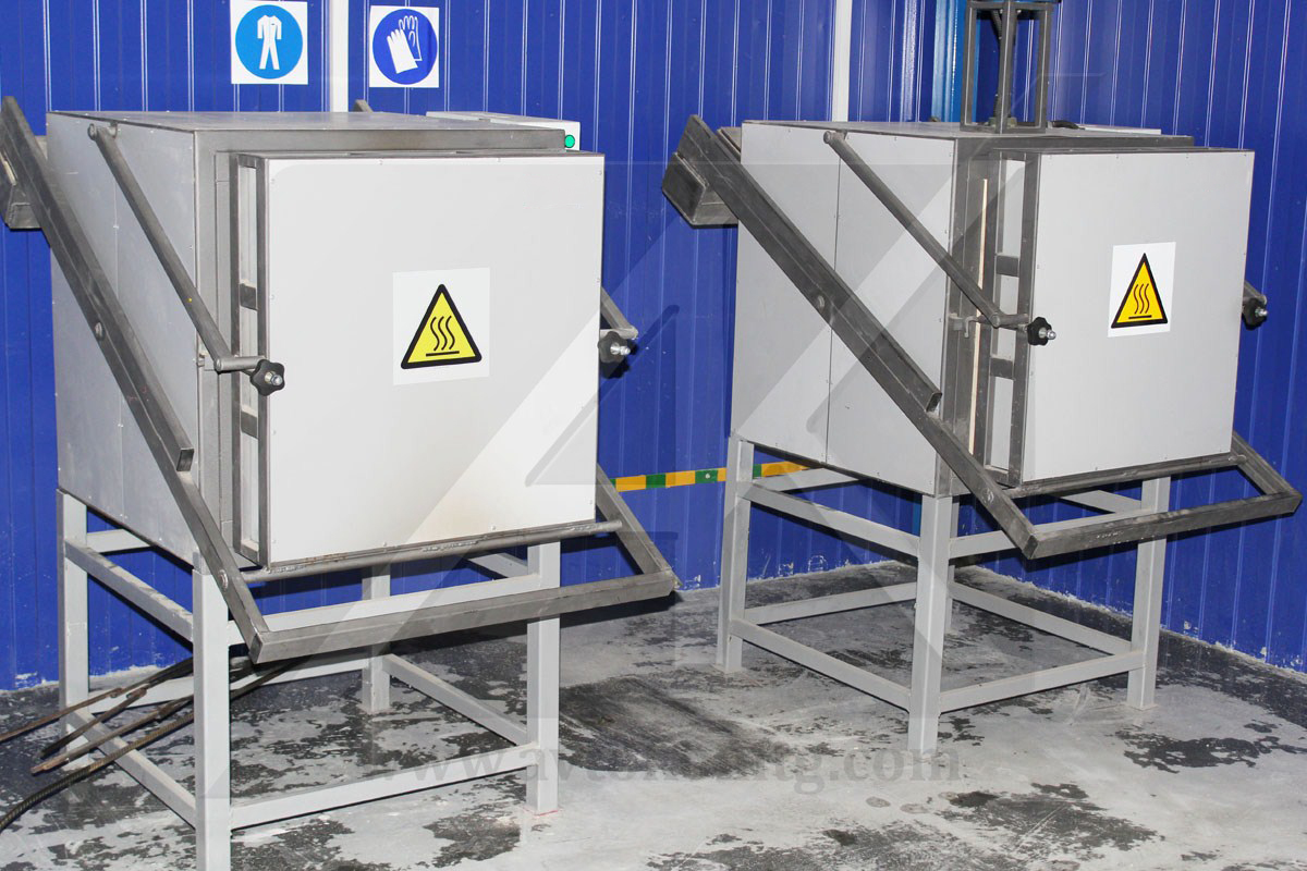 Thermal furnaces for hardening and tempering of metal Thermal furnaces for hardening and tempering of metal